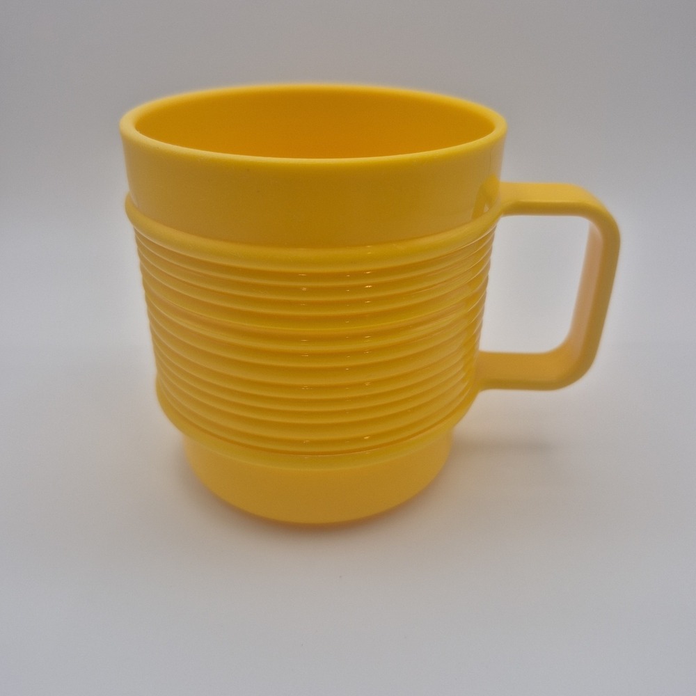 Vintage Rubbermaid Plastic Coffee Mug #3819, Yellow Cup